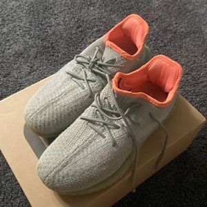 Yeezy 350size 3 clean used condition